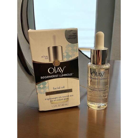 Olay Regenerist Luminous Facial Oil Daily Treatment 1.3 fl oz Discontinued